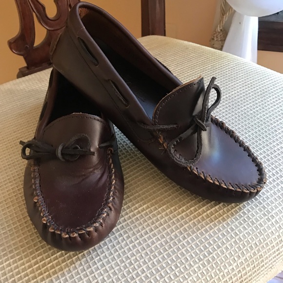 New Minnetonka Learhee moccasins.   Brown soft leather unisex. Loafers - Picture 3 of 7
